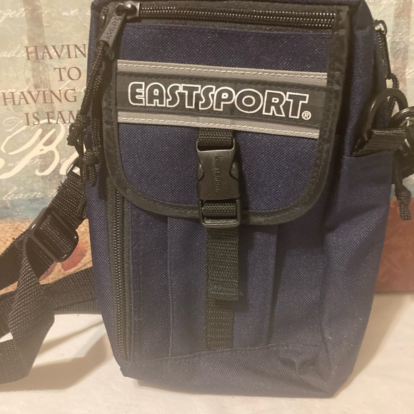 Blue Messenger Bag with Durable Design - Picture 1 of 7